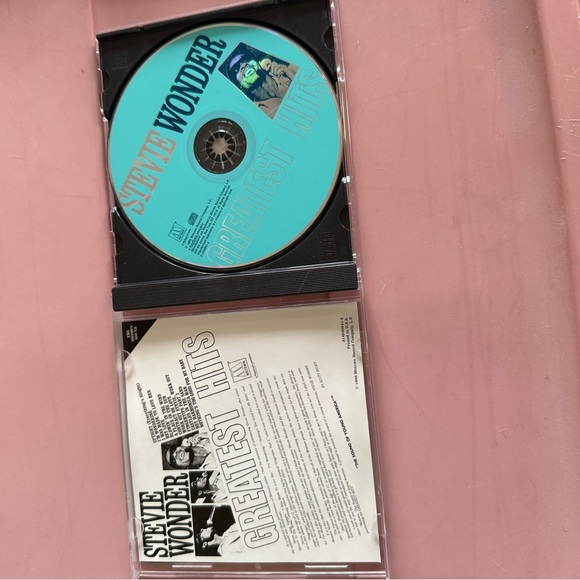 Stevie Wonder | Greatest Hits | Vintage CD - Picture 2 of 3
